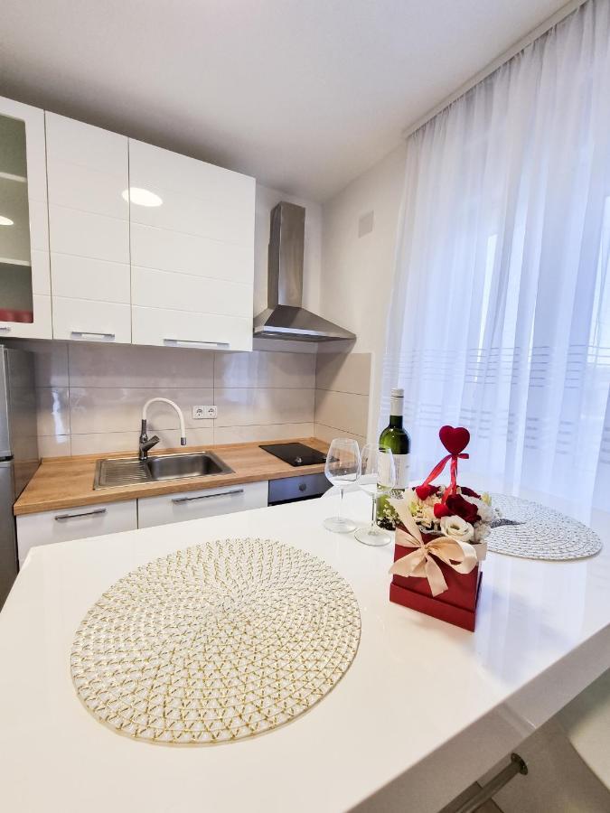 Apartment Ane 2 Tisno Kültér fotó